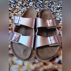 Birkenstock childs size 1 metallic pink